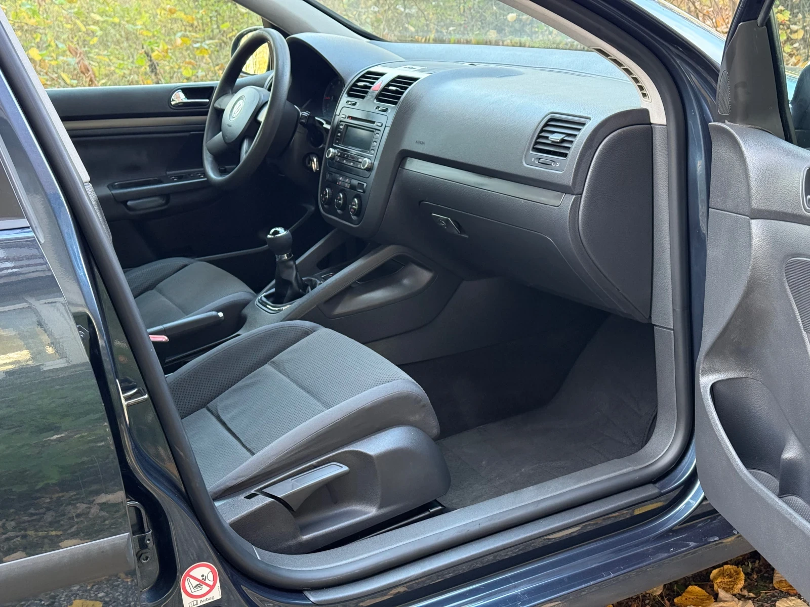 VW Golf 1.9TDi 105к.с * Климатроник*  - изображение 5