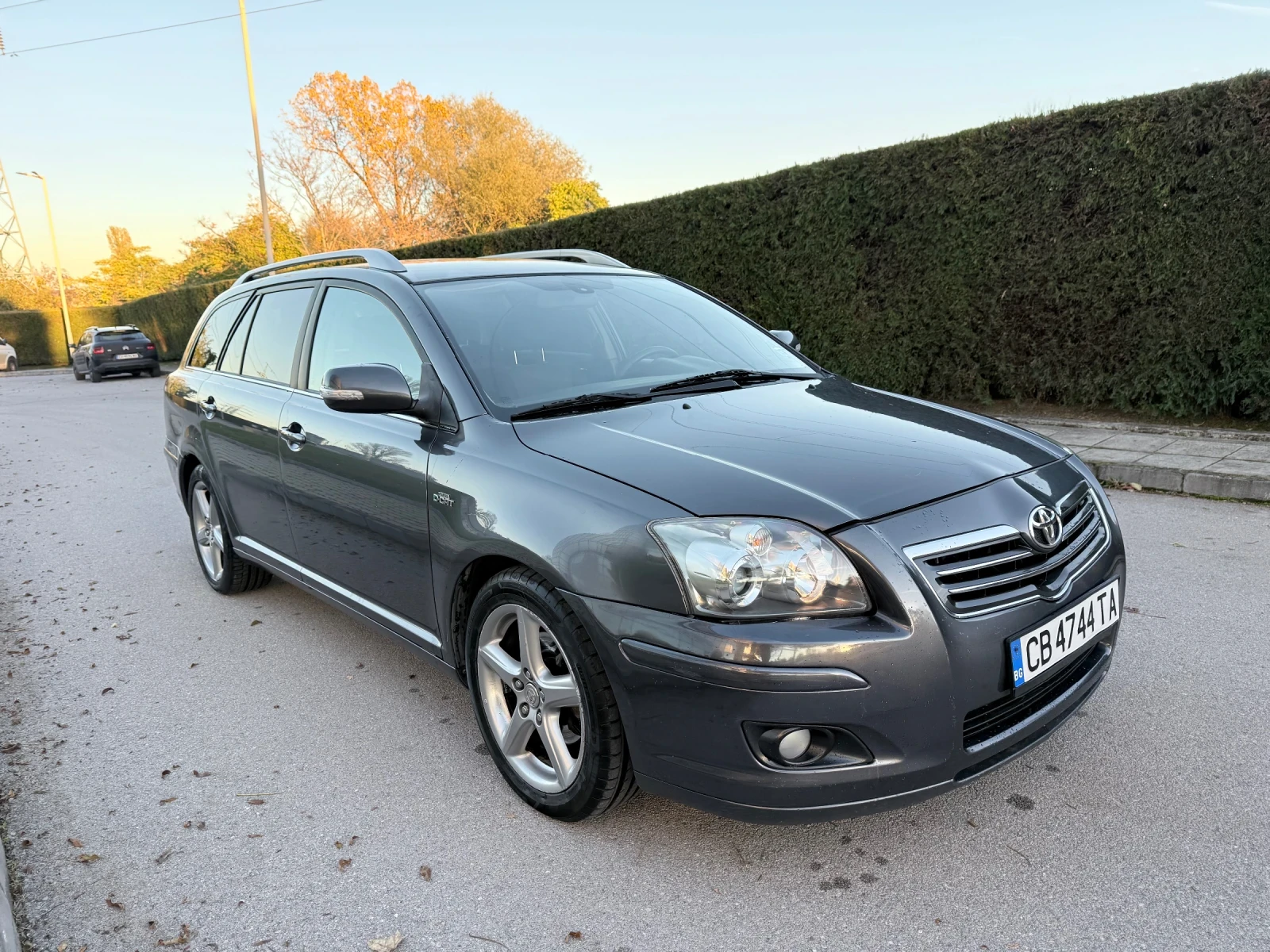 Toyota Avensis  - изображение 2