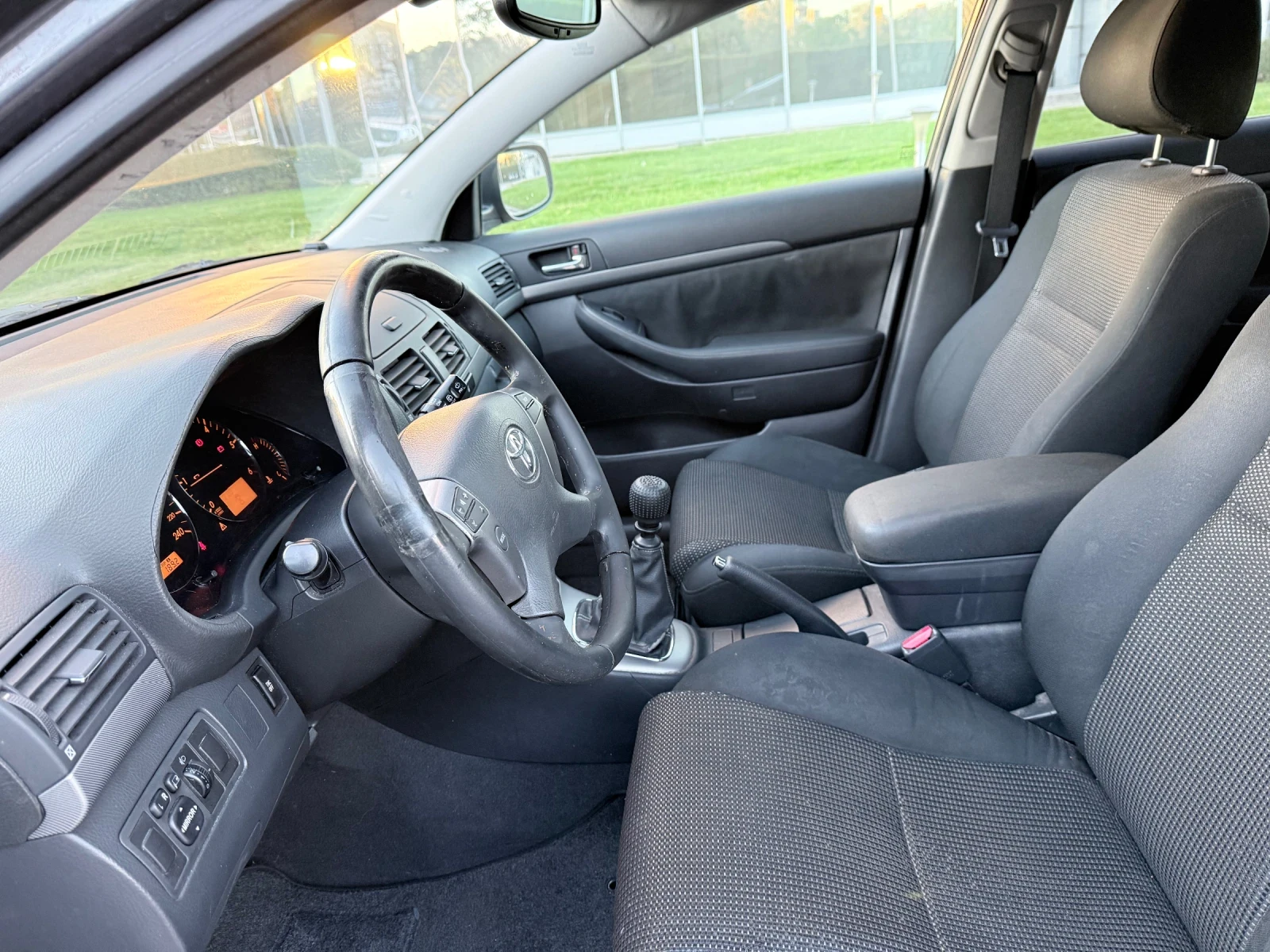 Toyota Avensis  - изображение 10