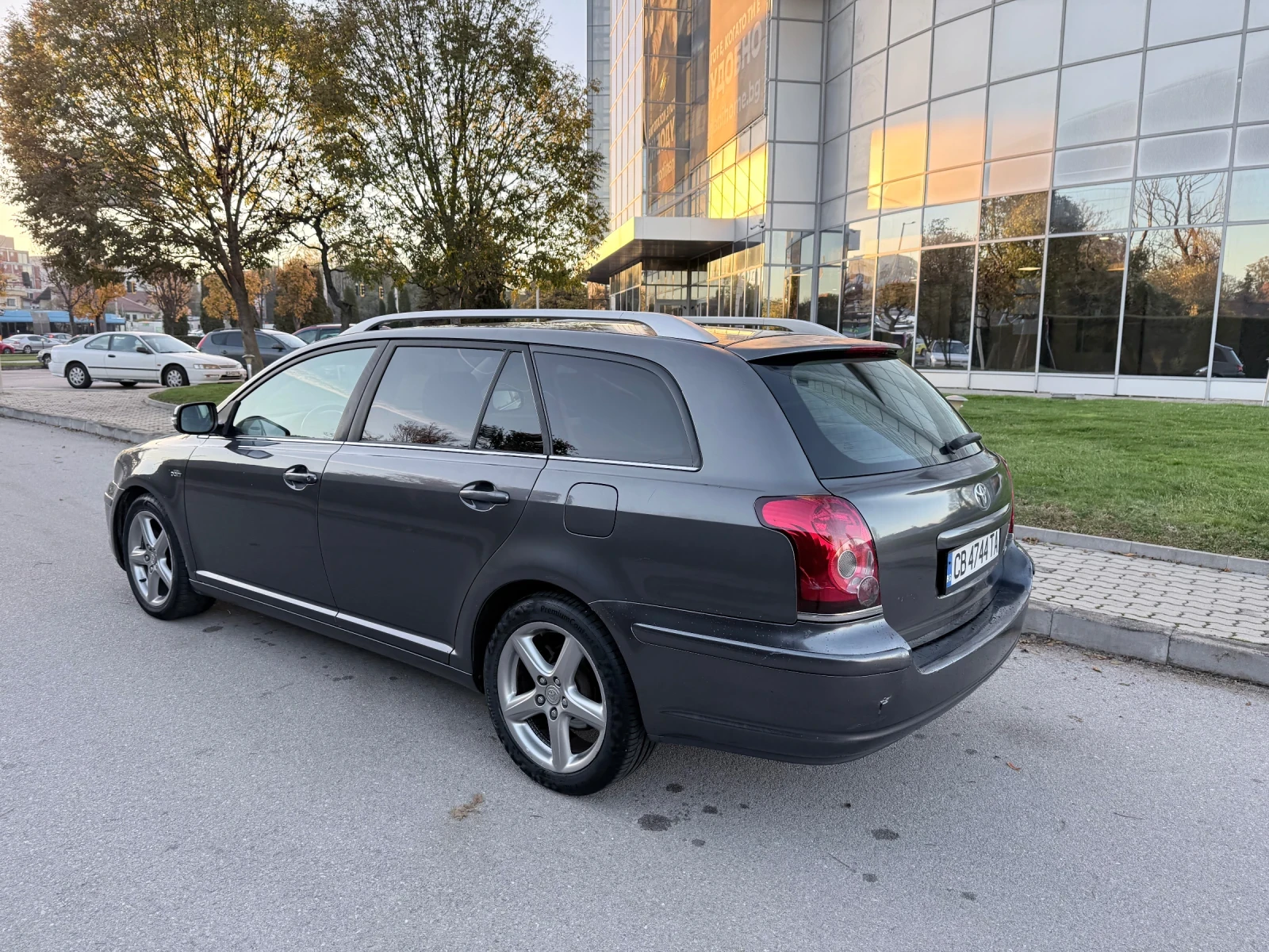 Toyota Avensis  - изображение 6