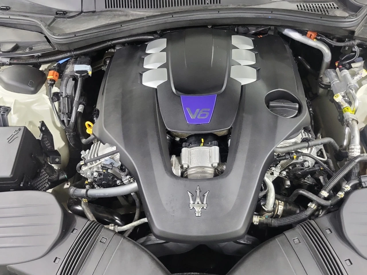 Maserati Ghibli *  *    *   *  | Mobile.bg   17