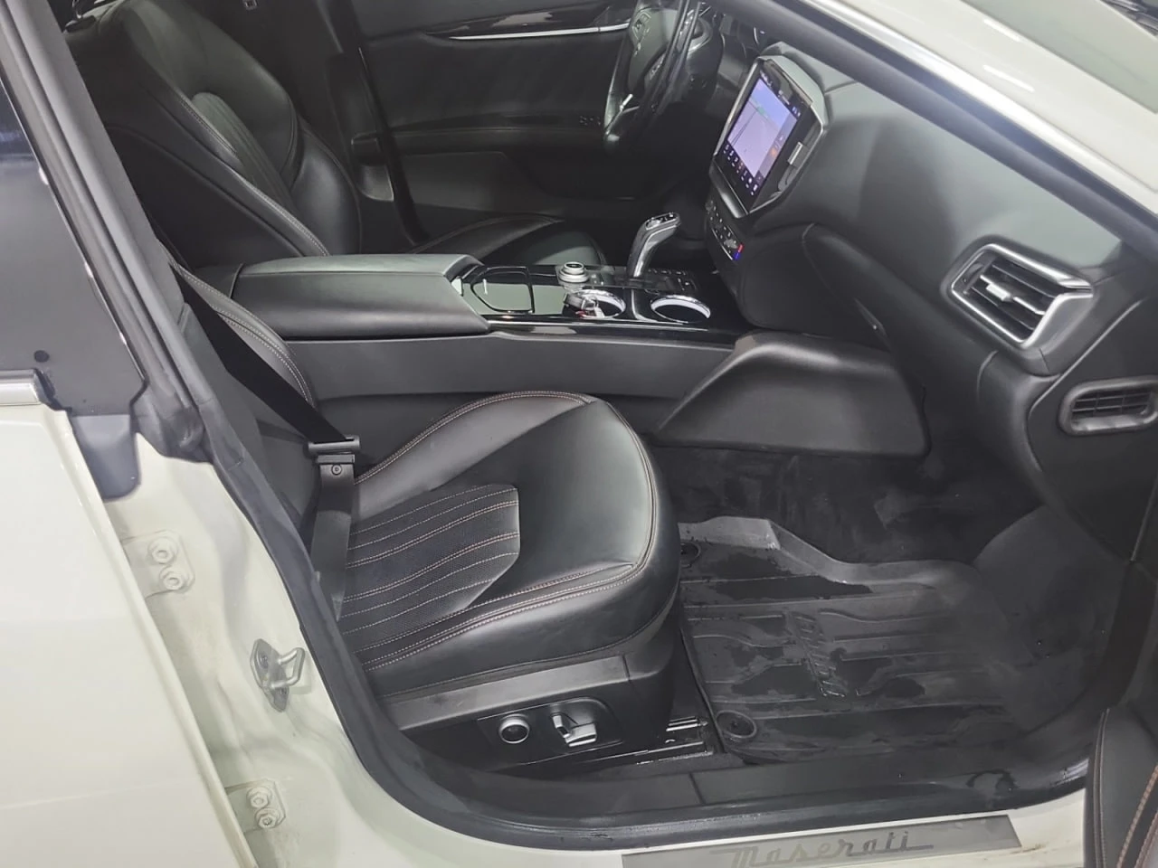 Maserati Ghibli *  *    *   *  | Mobile.bg   12