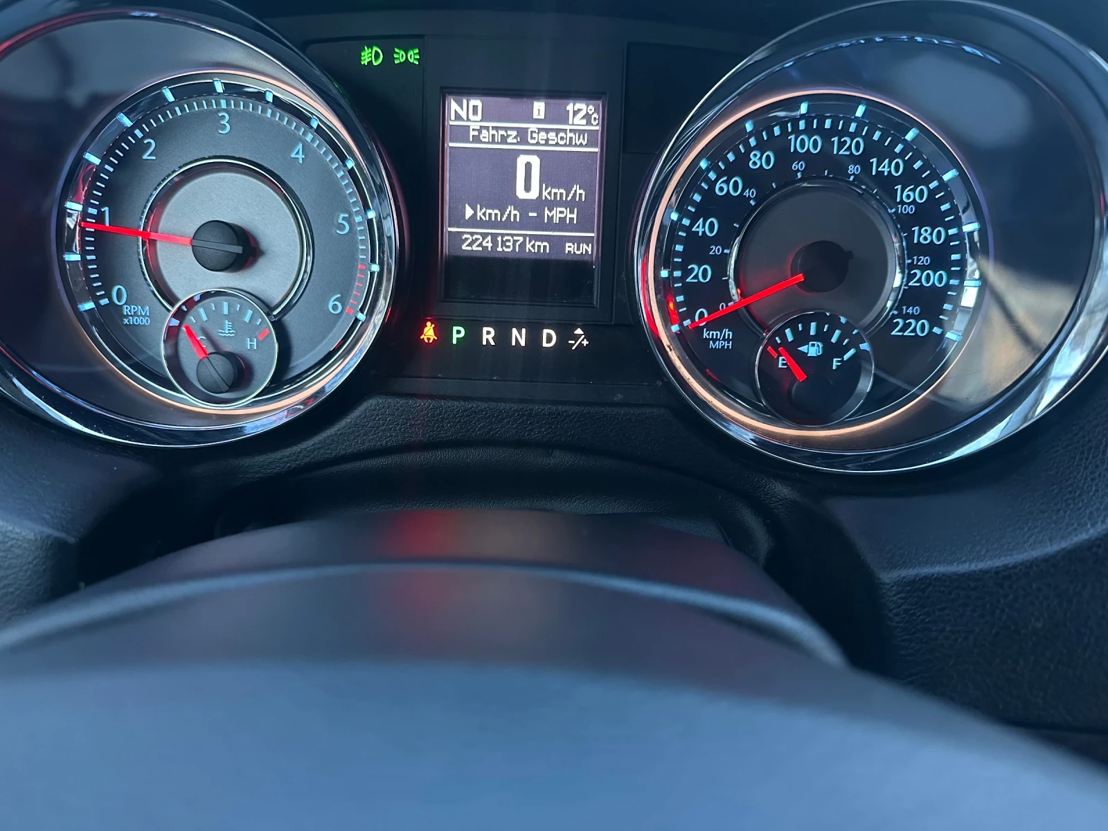 Lancia Voyager 2.8-174 к.с.-Автоматик 7 места - изображение 10