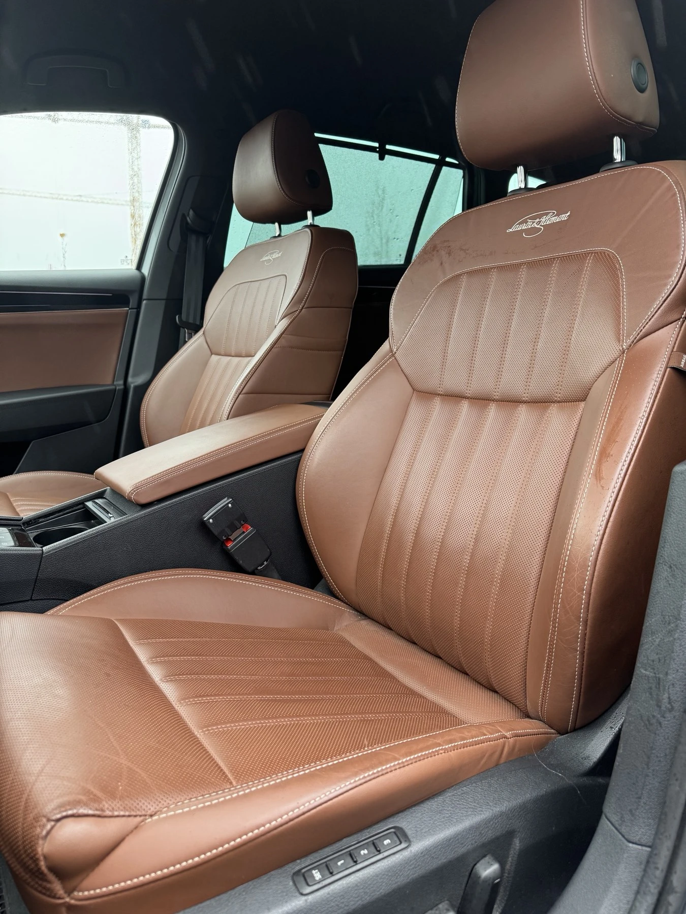 Skoda Superb L&K* 4x4* Facelift* ЛИЗИНГ* 1ви собственик - изображение 9