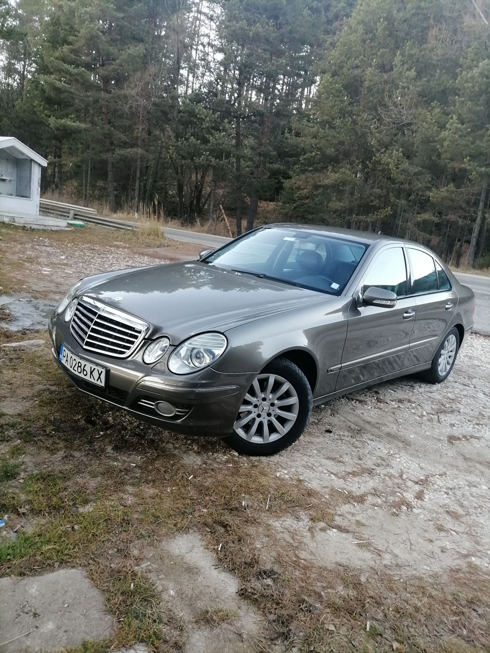 Mercedes-Benz E 320  - изображение 6