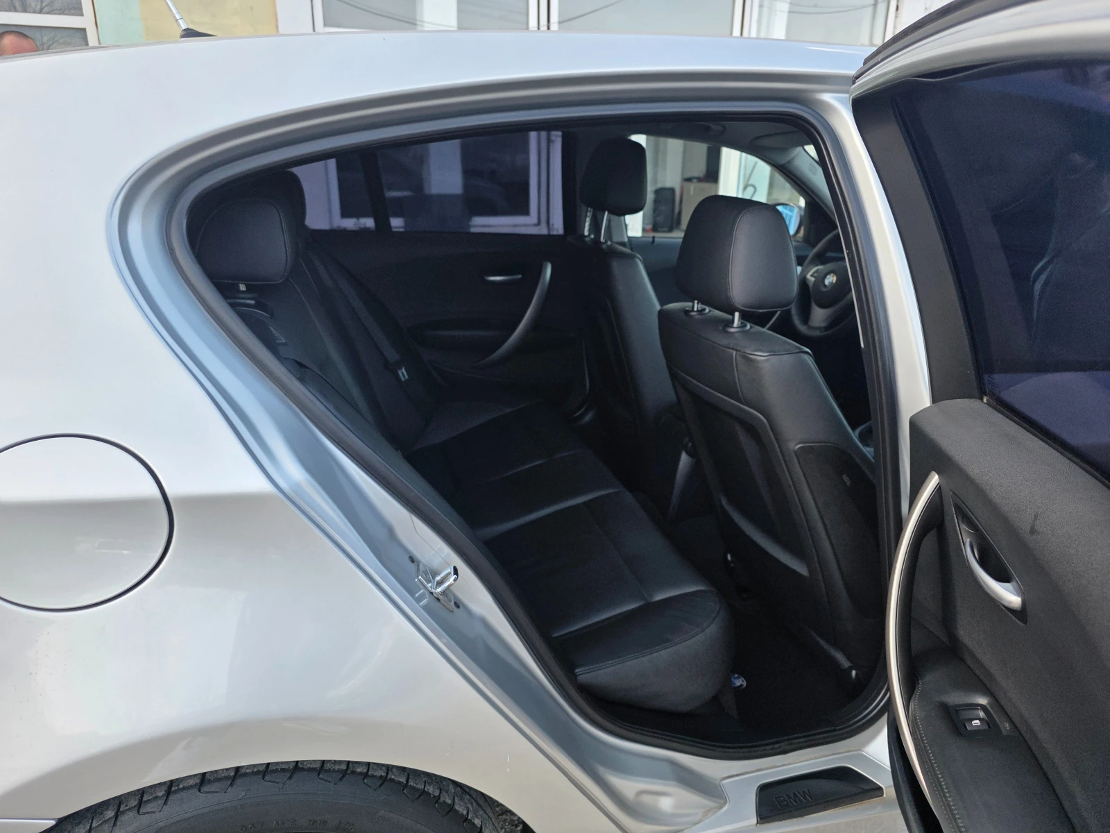 BMW 118 2.0D 143К.С. ITALY, снимка 12 - Автомобили и джипове - 53755913