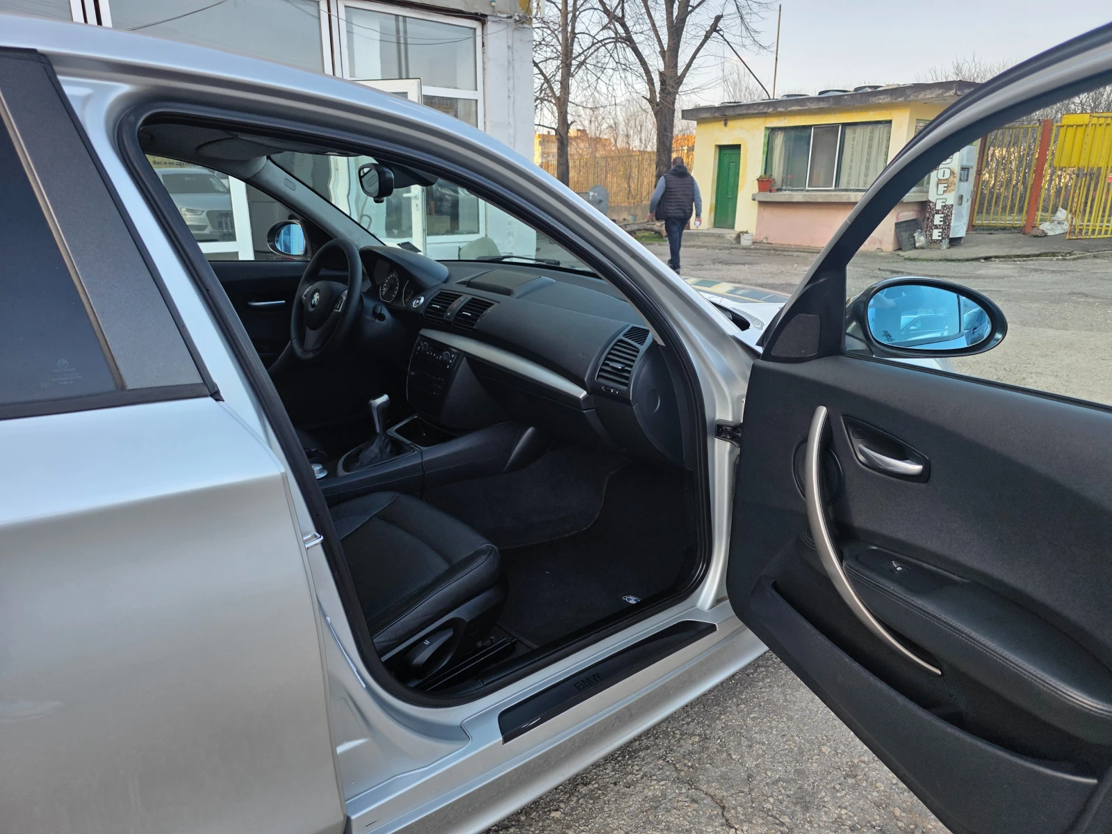 BMW 118 2.0D 143К.С. ITALY, снимка 13 - Автомобили и джипове - 53755913