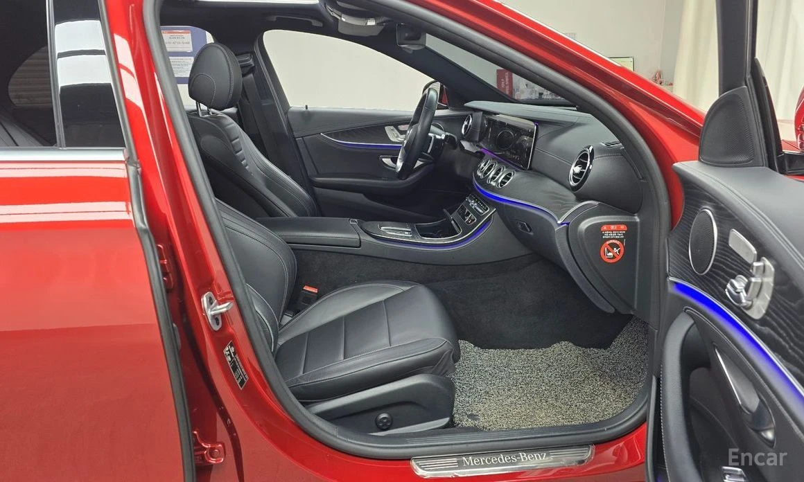 Mercedes-Benz E 220, снимка 11 - Автомобили и джипове - 53875804