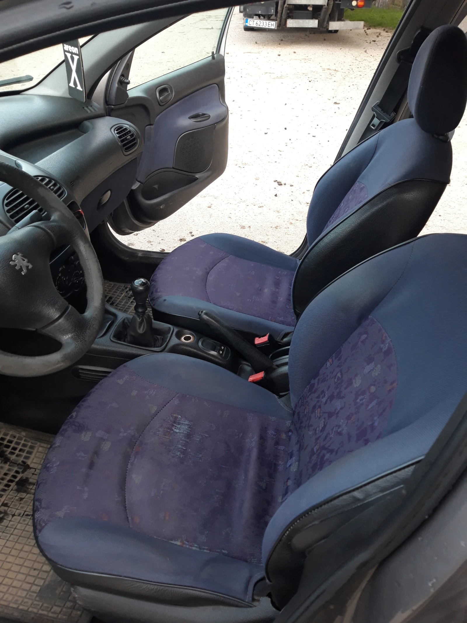 Peugeot 206 1.9D, снимка 11 - Автомобили и джипове - 53879449