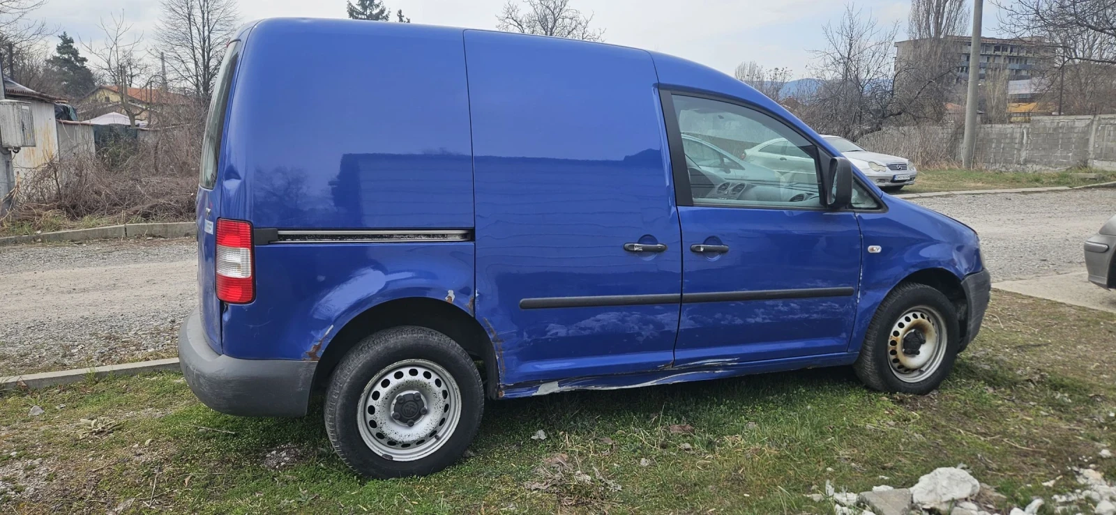VW Caddy, снимка 4 - Автомобили и джипове - 53937675