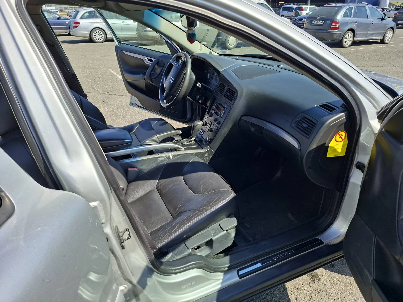 Volvo Xc70, снимка 6 - Автомобили и джипове - 53995545