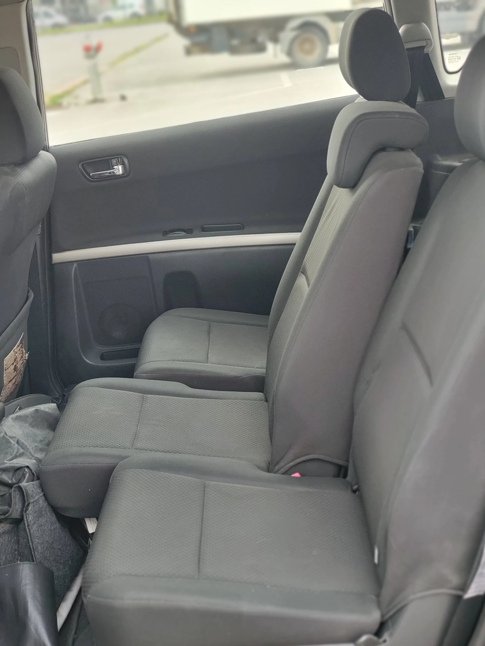 Toyota Corolla verso 7 местен, снимка 10 - Автомобили и джипове - 54268101