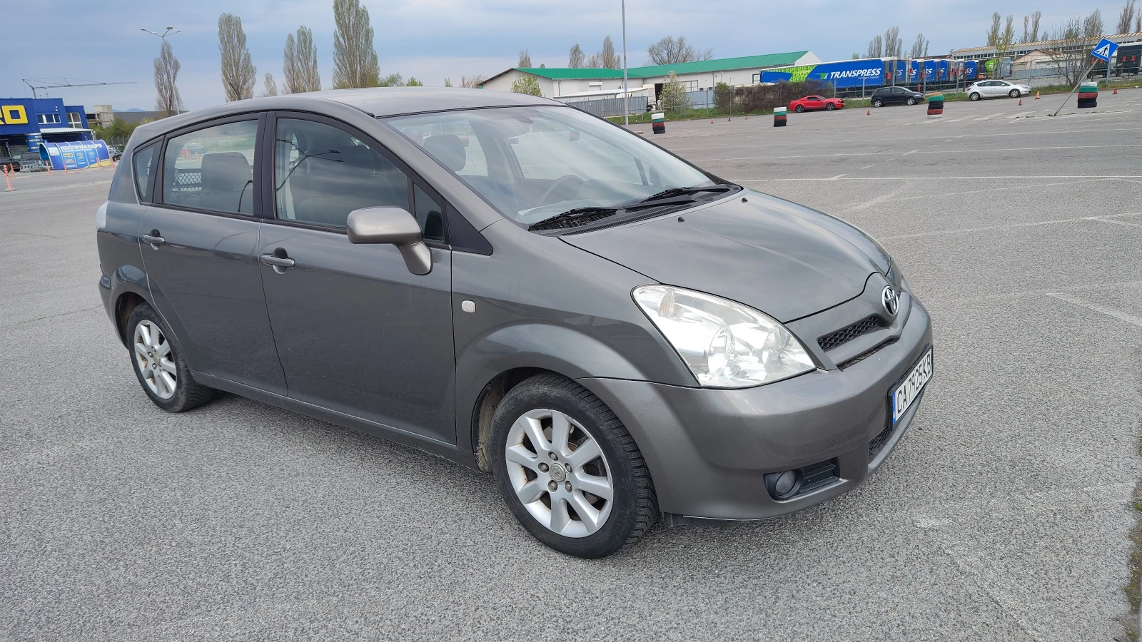 Toyota Corolla verso 7 местен, снимка 12 - Автомобили и джипове - 54268101