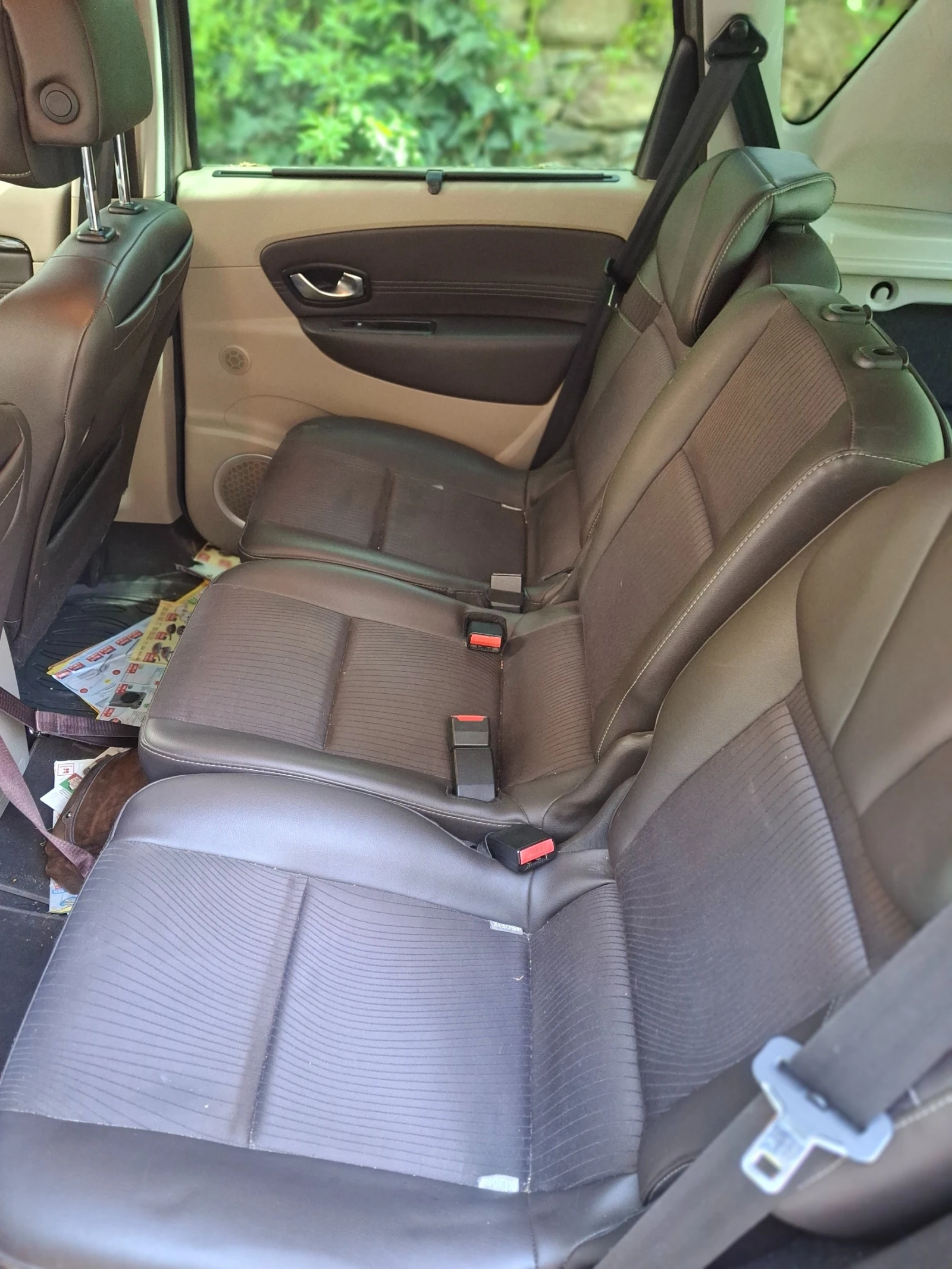 Renault Scenic, снимка 8 - Автомобили и джипове - 54319981