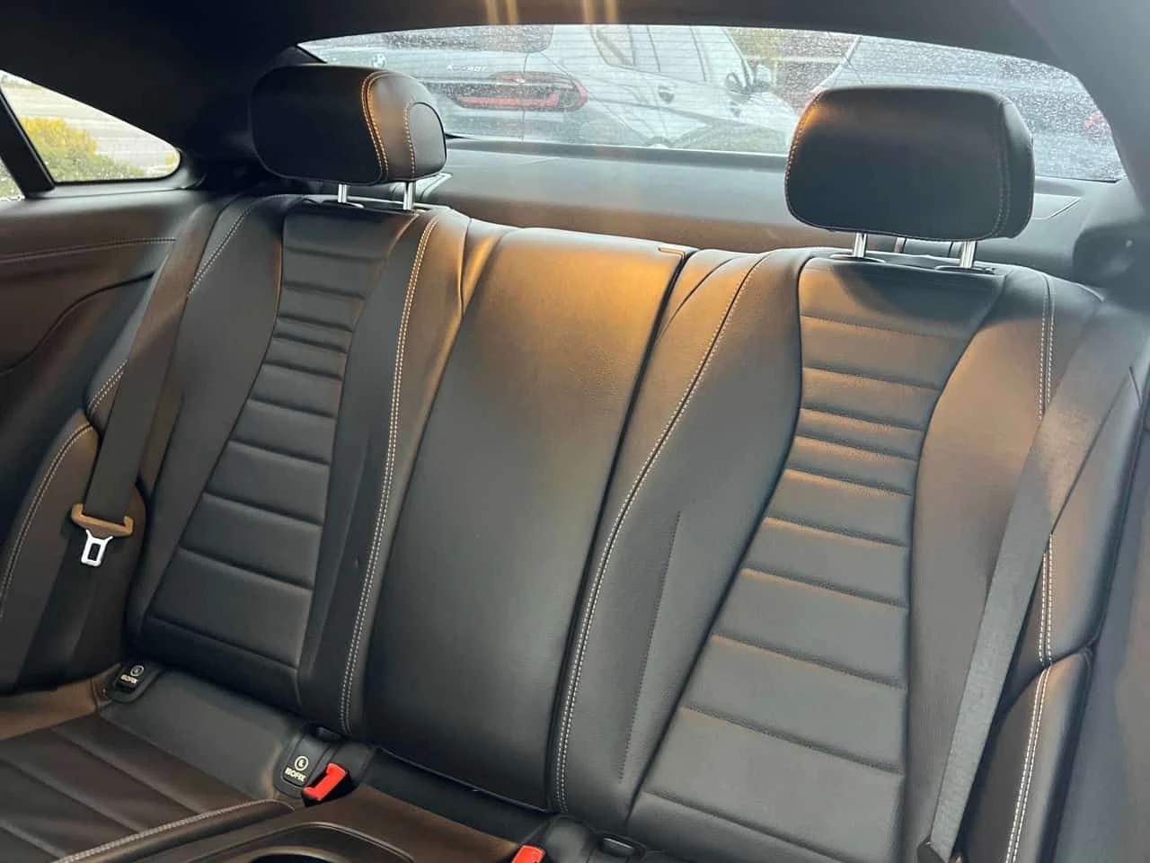 Mercedes-Benz E 450 * DISTRONIC * KEYLESS * ОБДУХВАНЕ * 360 , снимка 11 - Автомобили и джипове - 54364238