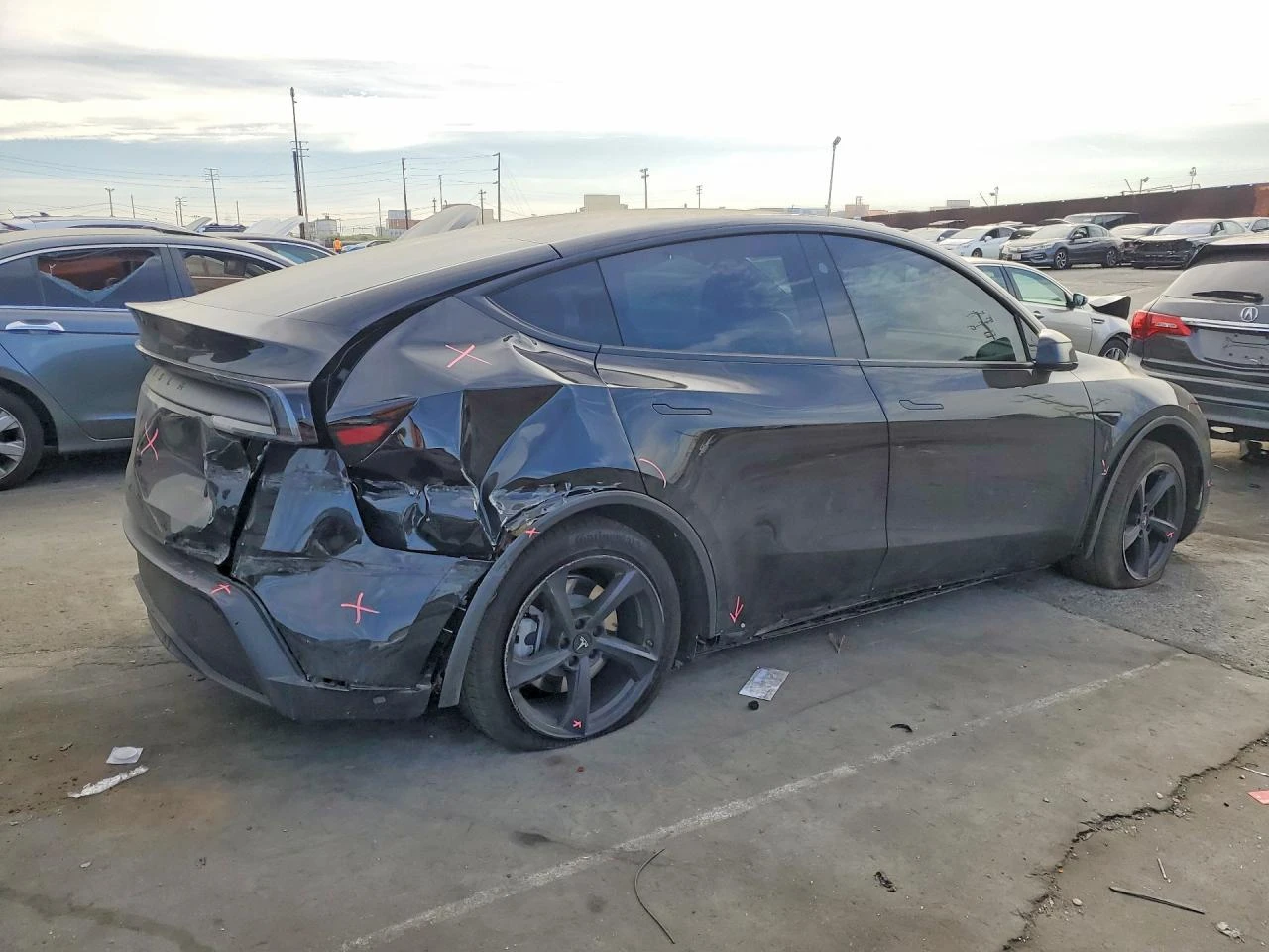 Tesla Model Y, снимка 3 - Автомобили и джипове - 54412042