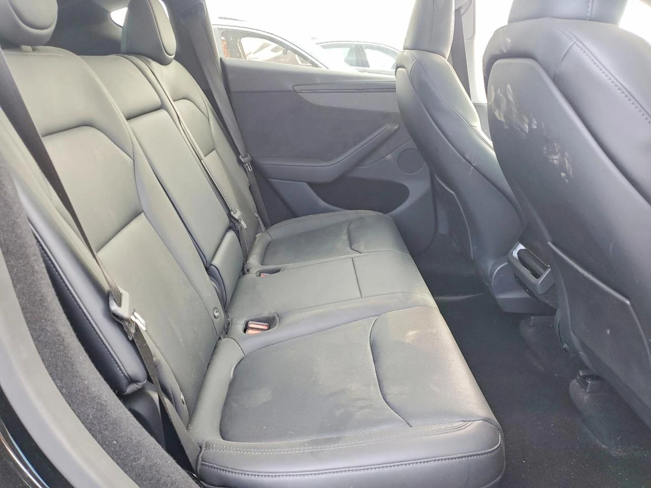 Tesla Model Y, снимка 10 - Автомобили и джипове - 54412042