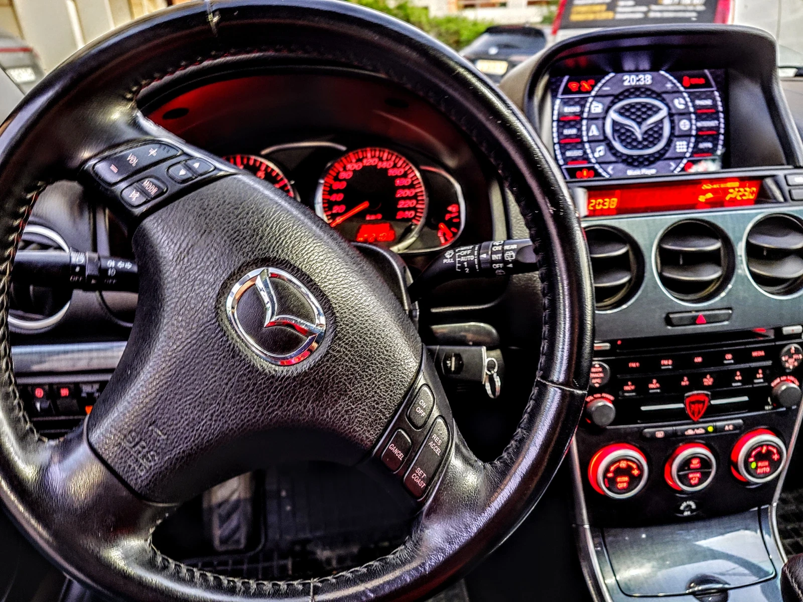Mazda 6, снимка 12 - Автомобили и джипове - 54691775