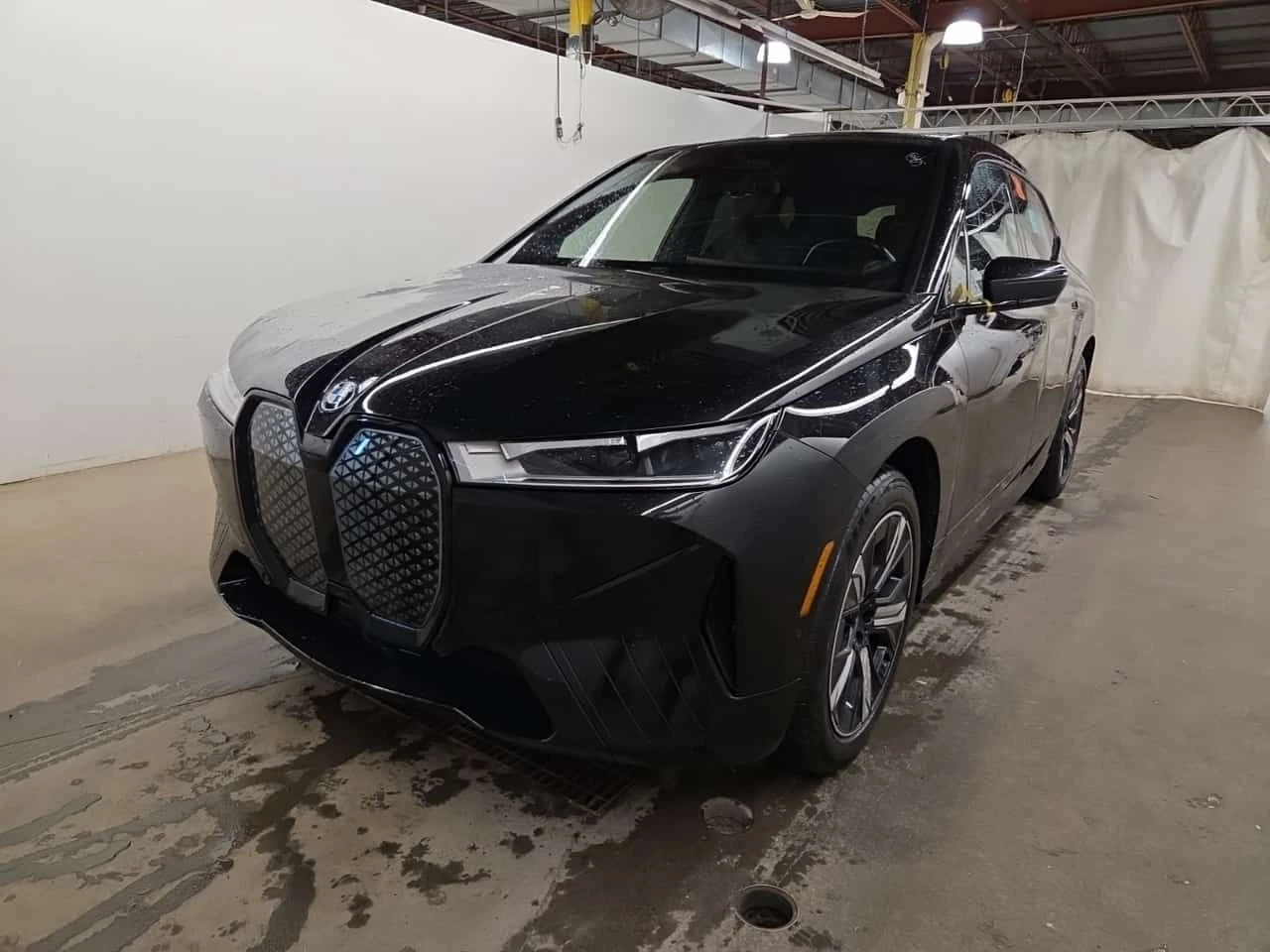 BMW iX XDRIVE40  CARFAX | Mobile.bg � ����������� 1