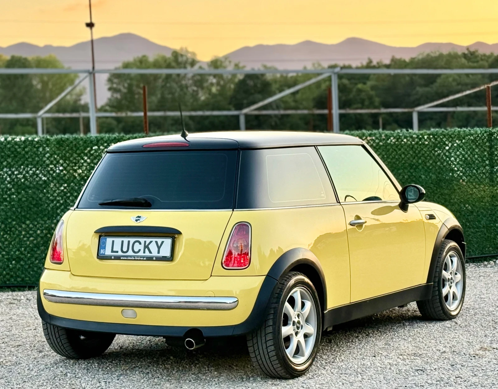 Mini Cooper 1.6i КЛИМАТИК, снимка 7 - Автомобили и джипове - 55226021