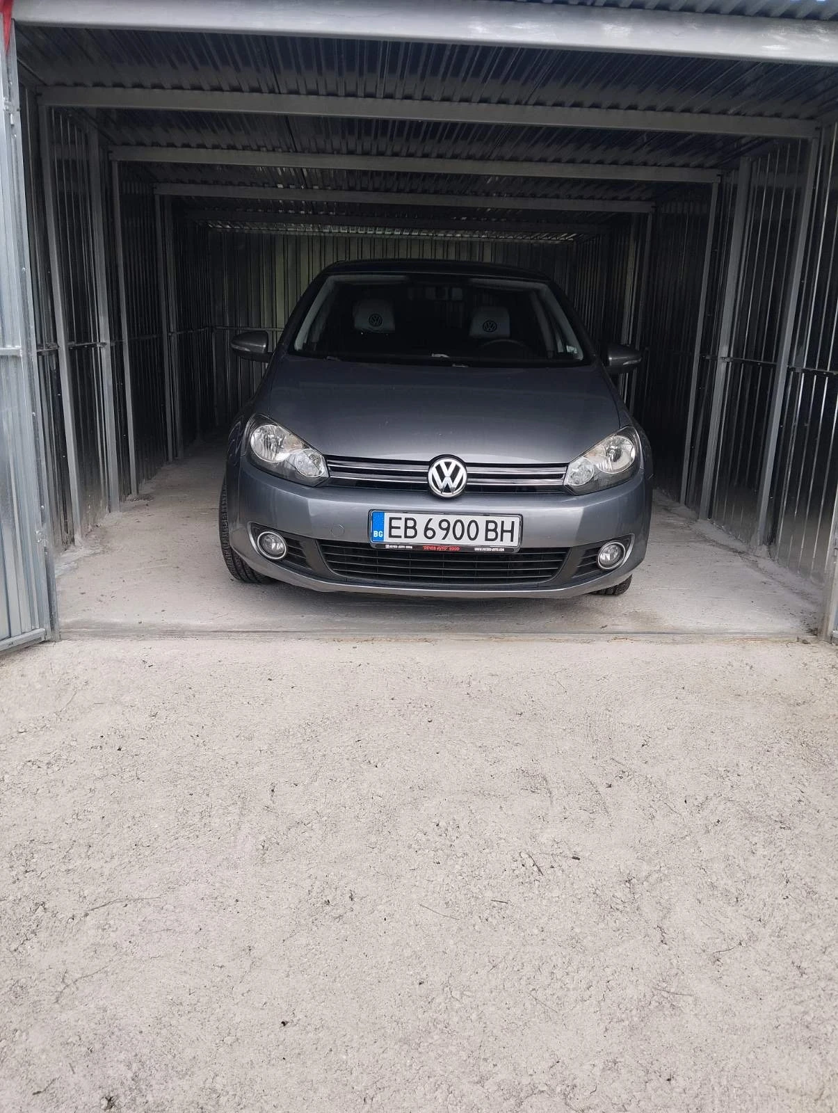 VW Golf 1.6-2012г.