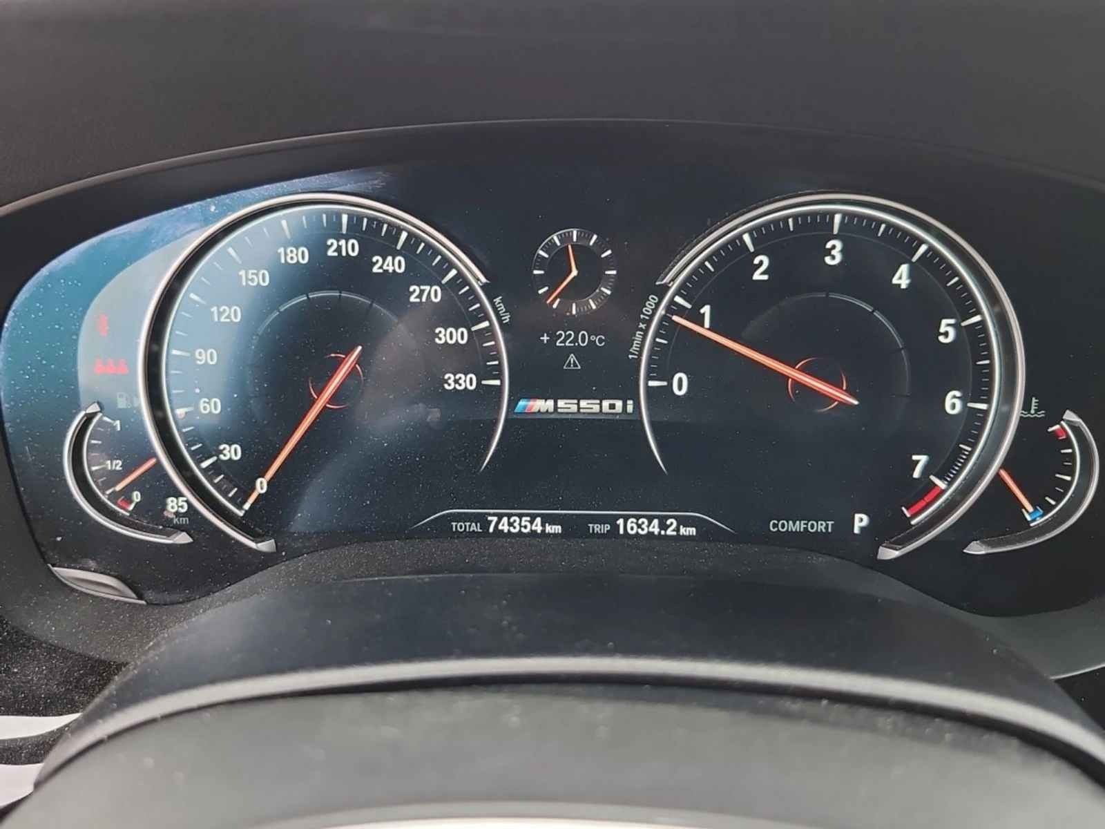 BMW 550 M550 * xDrive * HUD * АвтоКредит * (ЦЕНА ДО БГ), снимка 9 - Автомобили и джипове - 55531778