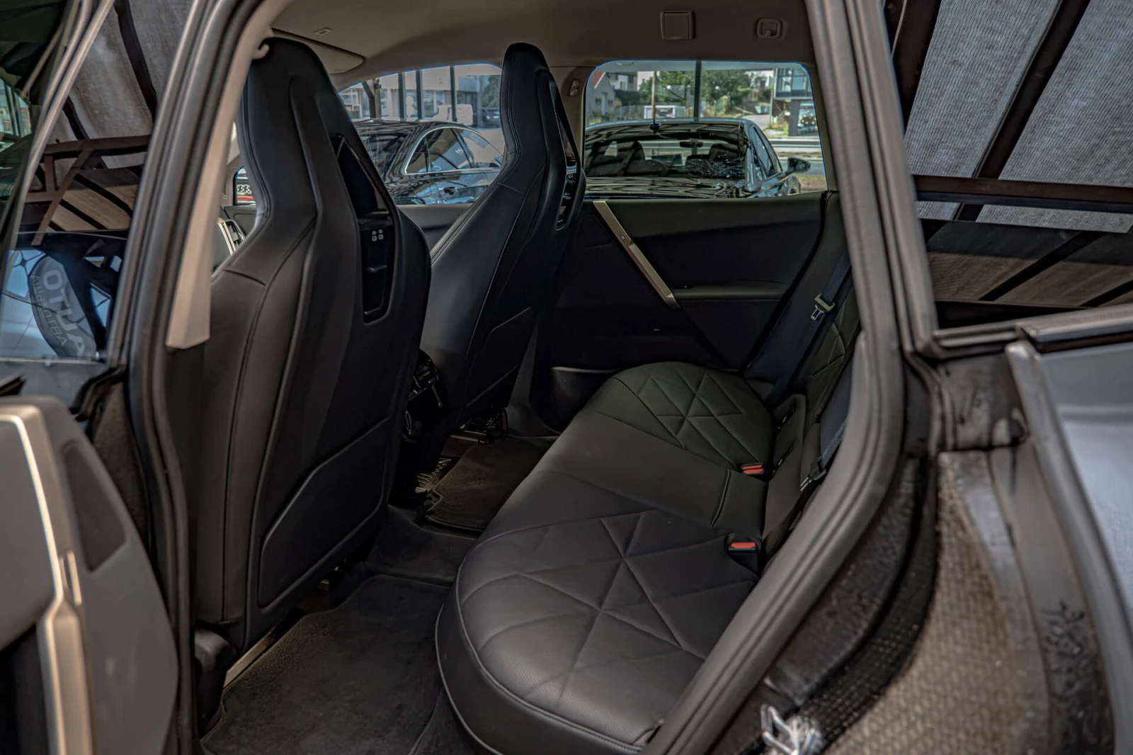 BMW iX xDrive 50/Камера/Ambient/Laser/Sport Package/, снимка 8 - Автомобили и джипове - 55825299