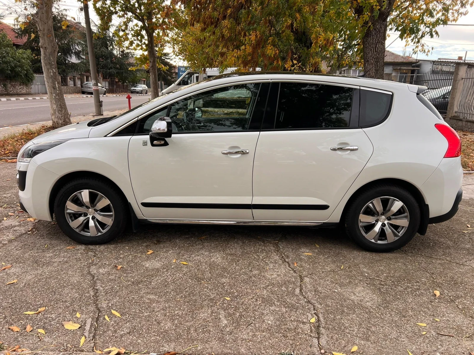 Peugeot 3008, снимка 9 - Автомобили и джипове - 56040534