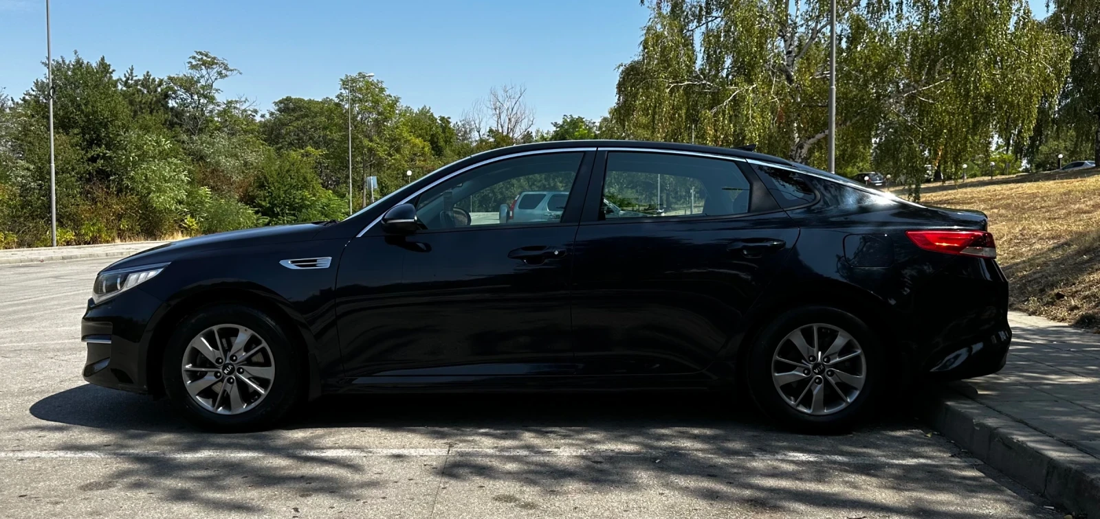 Kia Optima 1.7 CRDi 141 hp, снимка 7 - Автомобили и джипове - 56050529