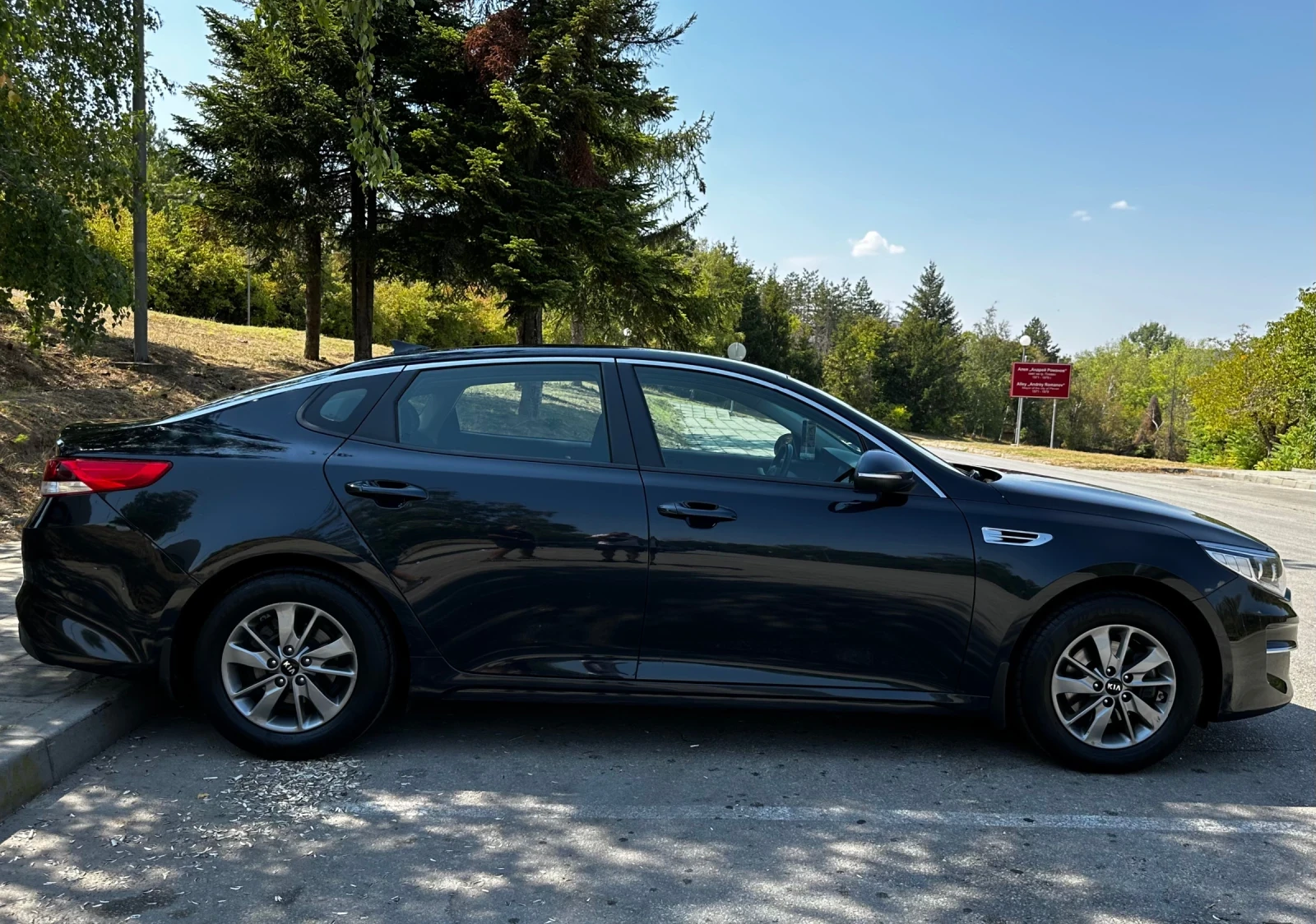 Kia Optima 1.7 CRDi 141 hp, снимка 8 - Автомобили и джипове - 56050529