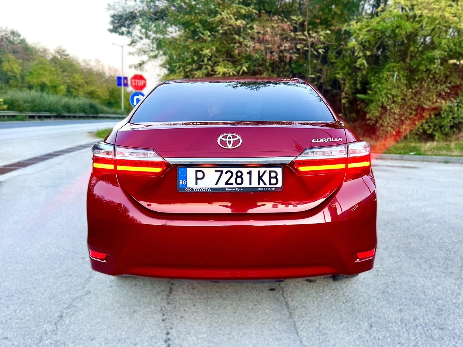 Toyota Corolla 1.6, снимка 5 - Автомобили и джипове - 56628021