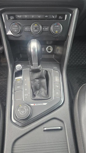 VW Tiguan 4x4 190кс MatrixLED 360камера HIGHLINE Кожен салон - 38990 лв. / 19935.27 € - 18227980 16