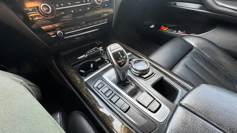 BMW X5, снимка 11 - Автомобили и джипове - 52281233