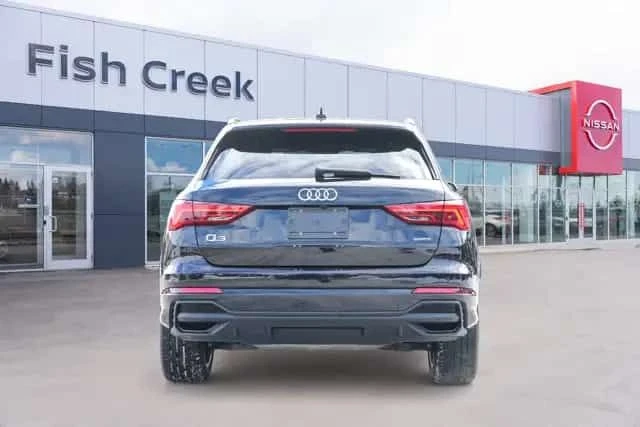 Audi Q3 * Technik 45 | S Line | Quattro | БЕЗ ИНЦИДЕНТИ, снимка 3 - Автомобили и джипове - 54431423