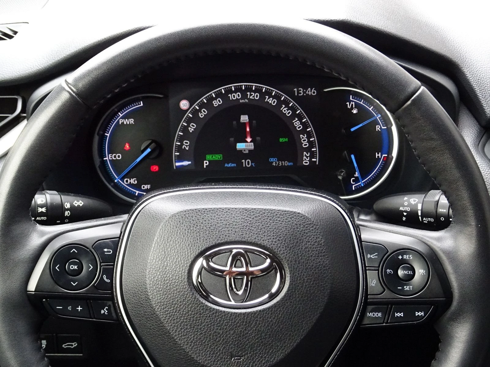 Toyota Rav4 * 2.5* 4X4* HYBRID* JBL* NAVI* CARPLAY* LED* CAM*  - изображение 8