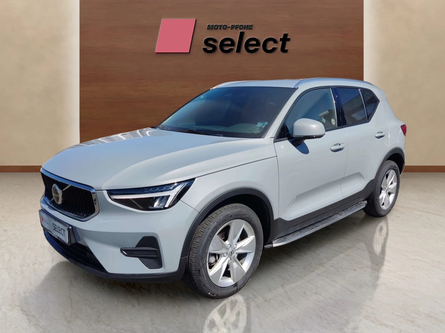 Volvo XC40 2.0 - изображение 9