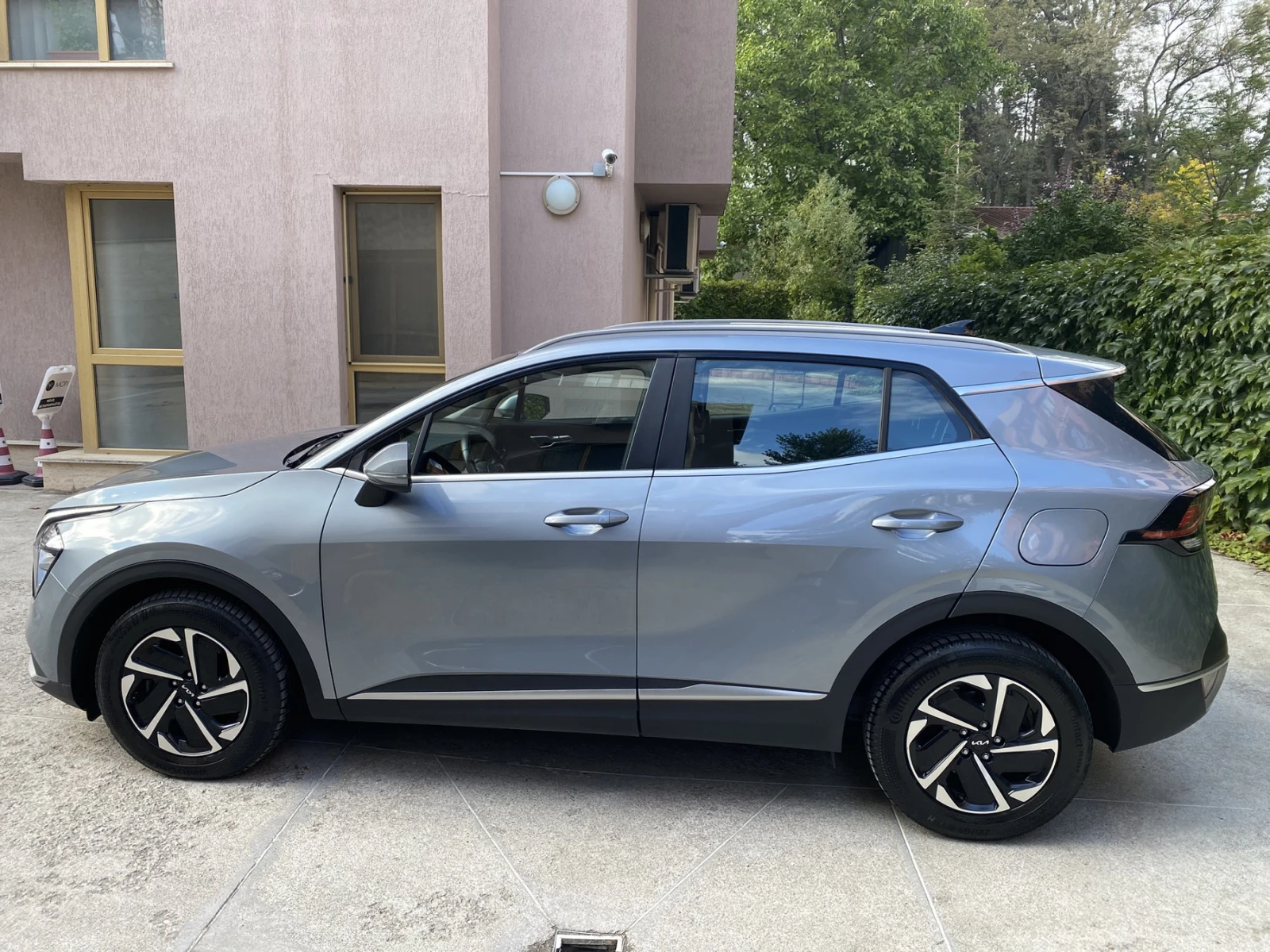 Kia Sportage 1.6 T-GDi / 230кс. / Hybrid / Active Business / - изображение 6