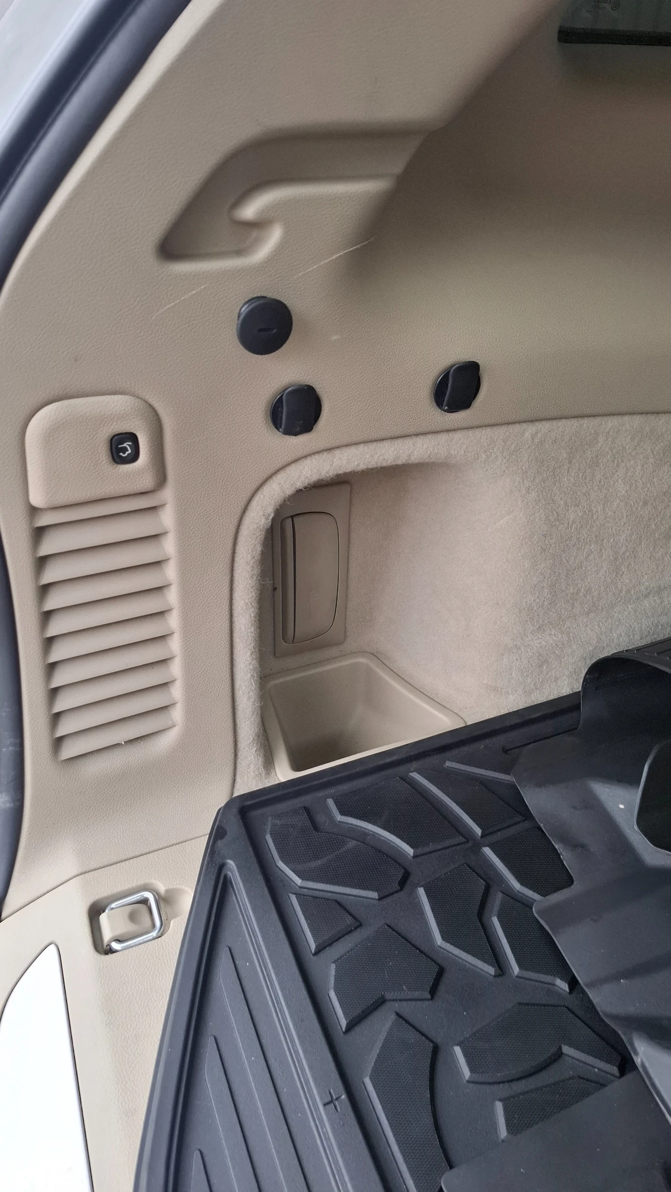 Jeep Grand cherokee 5.7 HEMI OVERLAND, снимка 11 - Автомобили и джипове - 53719488