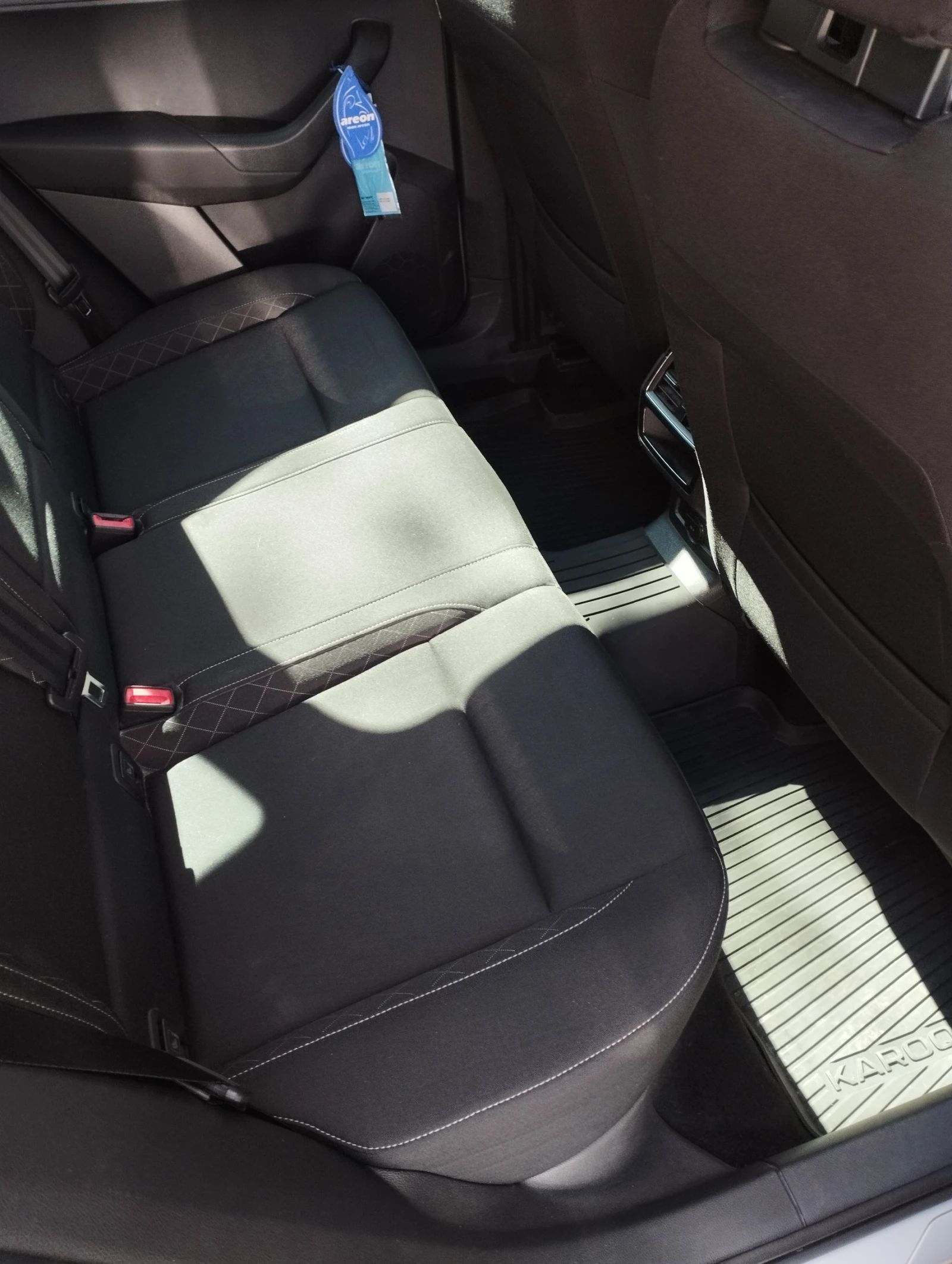 Skoda Karoq В гаранция е, снимка 11 - Автомобили и джипове - 54102057