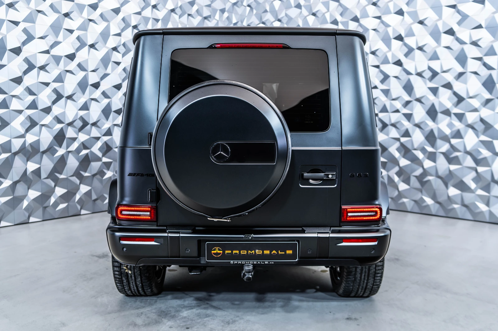 Mercedes-Benz G 63 AMG 4M AMG* Night* Pano* Burm, снимка 5 - Автомобили и джипове - 54520635