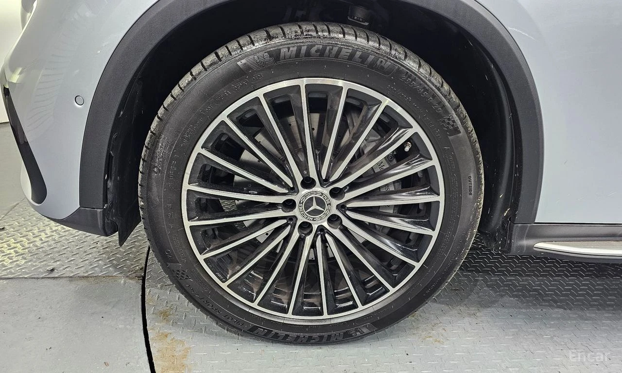 Mercedes-Benz GLC 300 4MATIC AMG PACK* BURMESTER* 360 CAM* HEAD-UP* , снимка 5 - Автомобили и джипове - 54827529