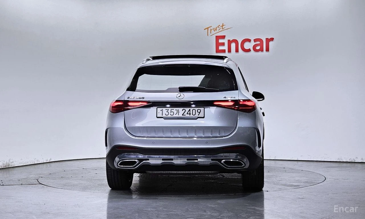Mercedes-Benz GLC 300 4MATIC AMG PACK* BURMESTER* 360 CAM* HEAD-UP* , снимка 4 - Автомобили и джипове - 54827529