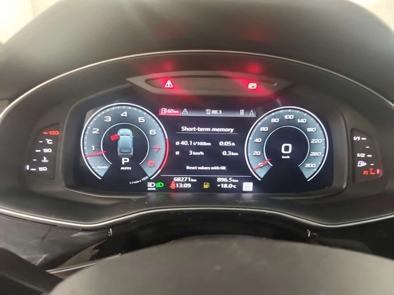 Audi Q7 * PROGRESSIV * CARFAX * Един собственик * От VW * , снимка 7 - Автомобили и джипове - 54856009