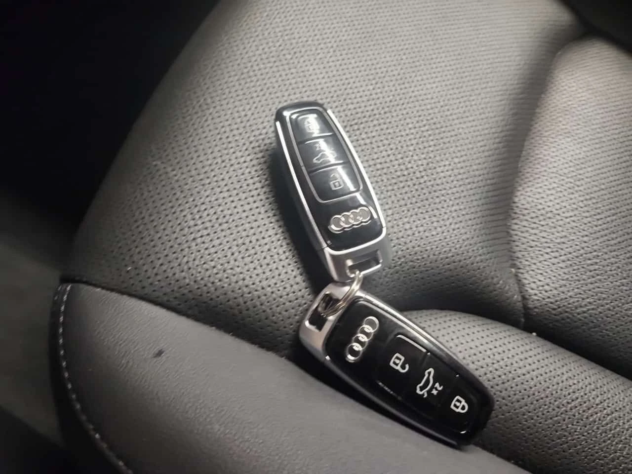 Audi Q7 * PROGRESSIV * CARFAX * Един собственик * От VW * , снимка 11 - Автомобили и джипове - 54856009