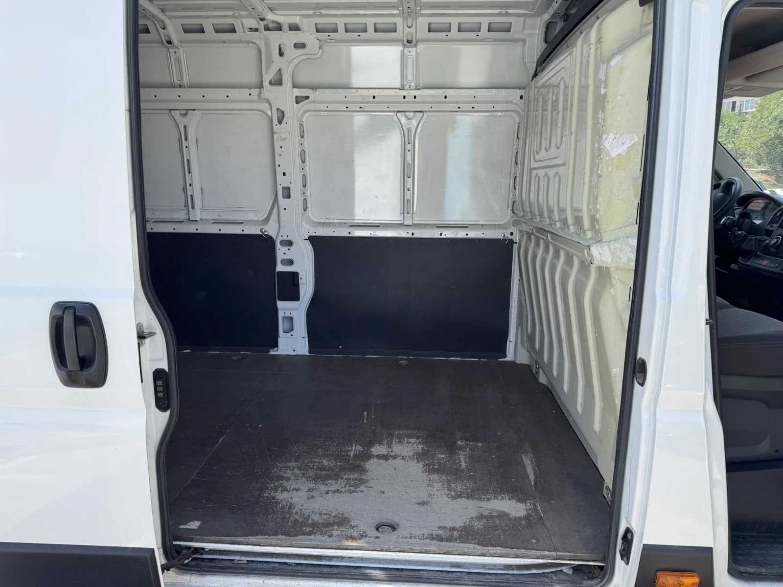 Peugeot Boxer 2.2HDI/140k.c./6MT/L4H2 - изображение 10