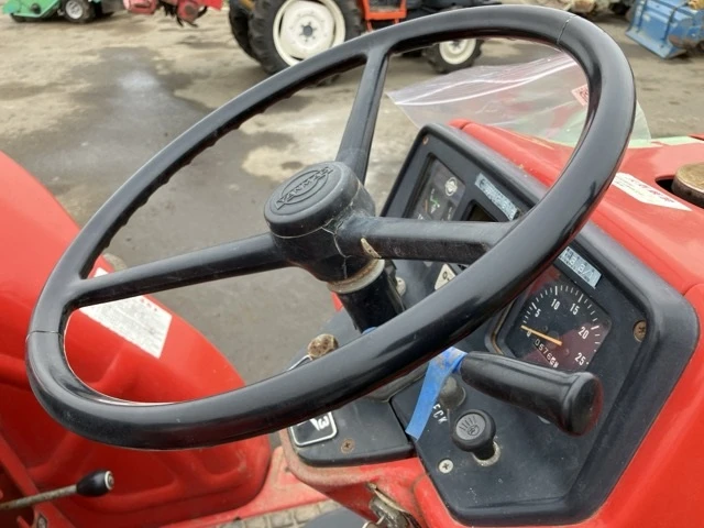Трактор Yanmar 24 к.с. 4х4, снимка 3 - Селскостопанска техника - 55322568