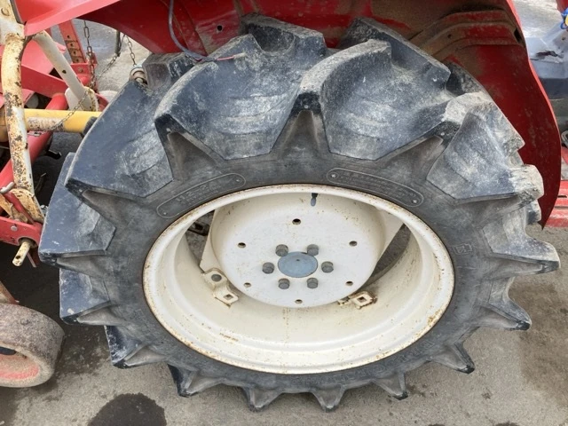 Трактор Yanmar 24 к.с. 4х4, снимка 7 - Селскостопанска техника - 55322568