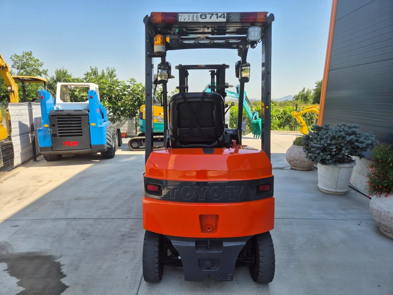 Електрокар Toyota * ИЗРАВНИТЕЛ* НОВА БАТЕРИЯ* КАТО НОВ* НАЛИЧЕН* , снимка 4 - Индустриална техника - 51109365