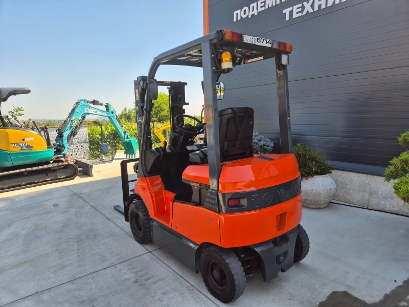 Електрокар Toyota * ИЗРАВНИТЕЛ* НОВА БАТЕРИЯ* КАТО НОВ* НАЛИЧЕН* , снимка 3 - Индустриална техника - 51109365