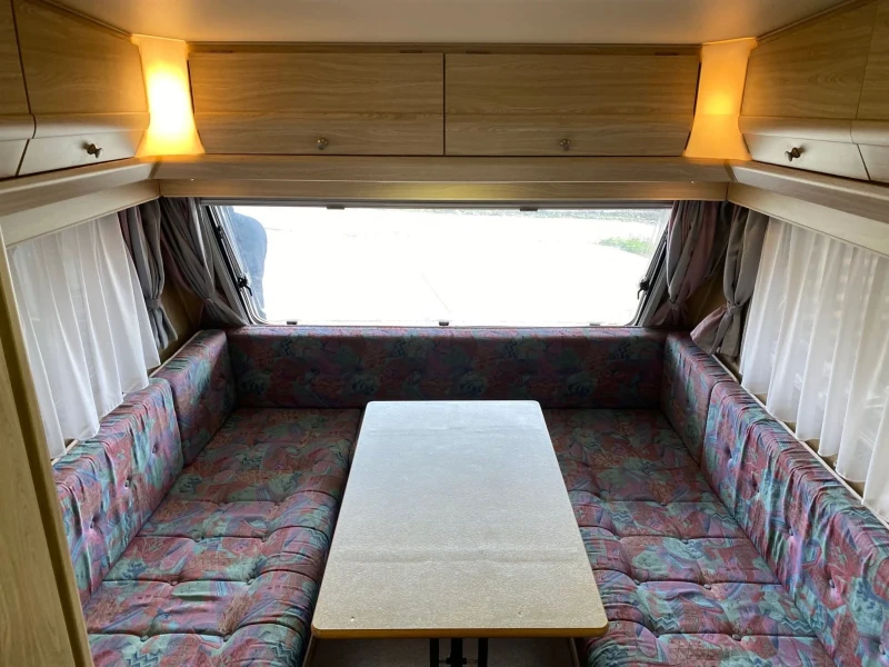 Каравана Beyerland Vitesse, снимка 7 - Каравани и кемпери - 52662919